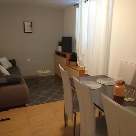 Dana ビオグラード・ナ・モル