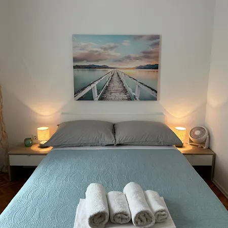 Dana Appartement Biograd Na Moru