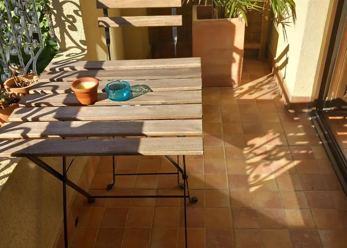 Dana ביוגראד נה מורו